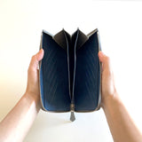 L字型ファスナー薄型ウォレット(アイスグレー×ネイビー)