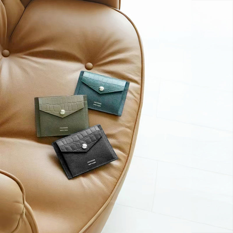 【在庫限り/販売終了予定】薄型ウォレット(ネイビー)